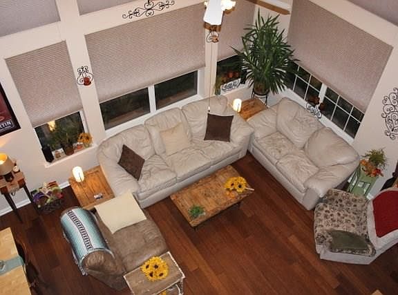 4th image of 7000 Brentdale Ln
