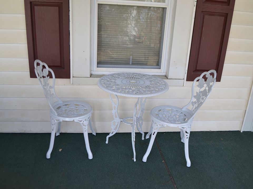 1st image of 756 Hudson Ave