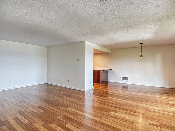 5th image of 1111 W 6th Ave APT 403