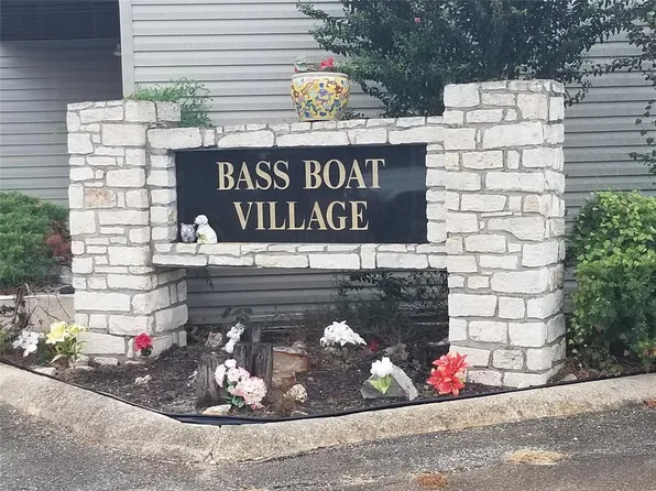 501 Bass Boat Vlg #103, Huntsville, TX 77320