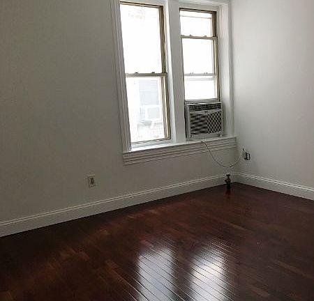 2nd image of 4141 43rd St APT B19