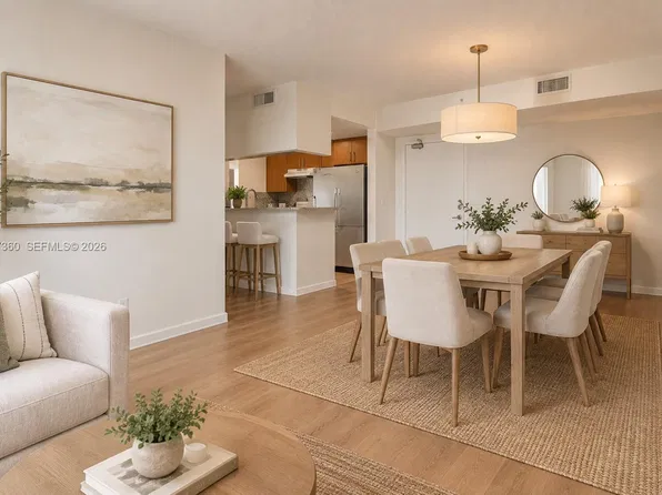 816 NW 11th St APT 402, Miami, FL 33136