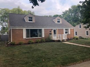 2116 Arizona Ave, Rockford, IL 61108