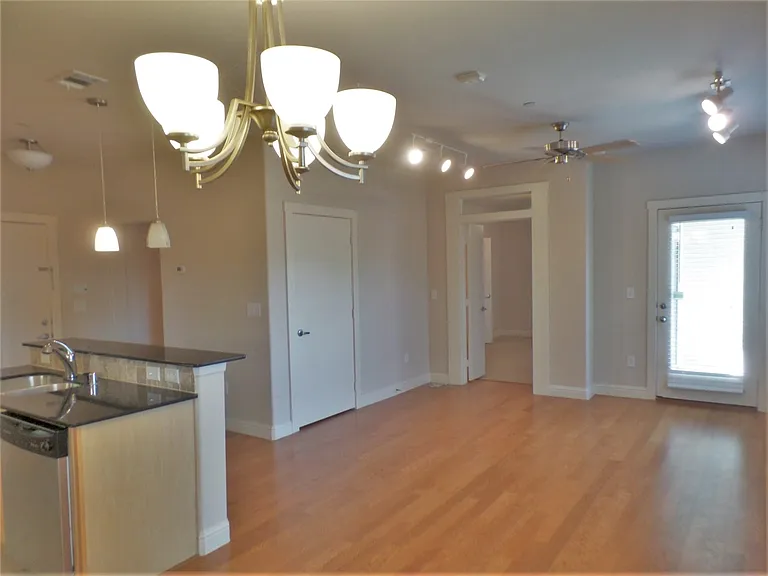 6159 Oram St #105 — Photo 7