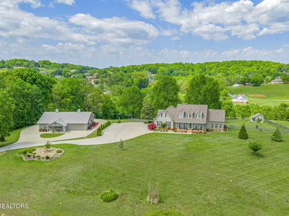 4163 Benny Delozier Dr, Maryville, TN 37804