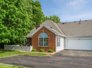 8003 Greenhurst Ct, Louisville, KY
