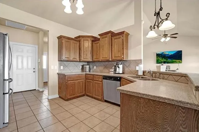 1736 White Tail Dr — Photo 6
