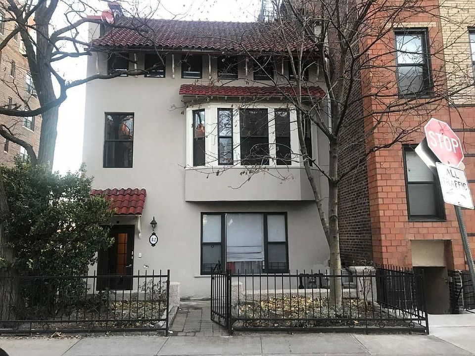 1st image of 42 Park Ter E APT 2R