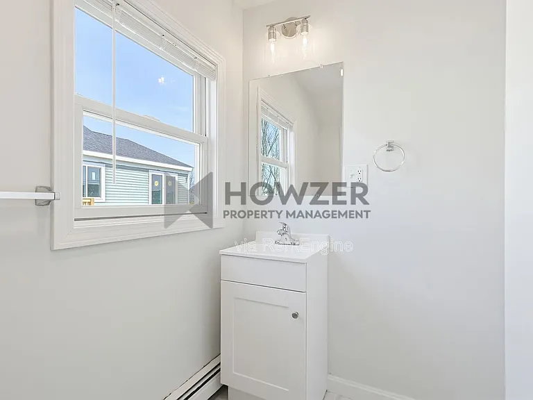 24 Crocker St #A4 — Photo 23