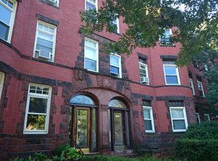 1809 Beacon St, Brookline, MA 02445
