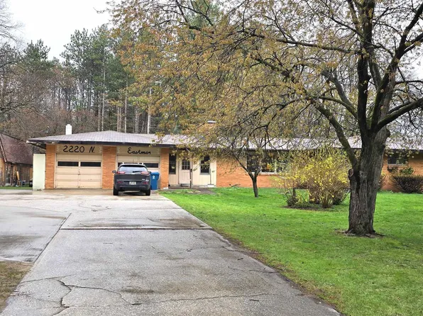 2220 N Eastman Rd, Midland, MI 48642