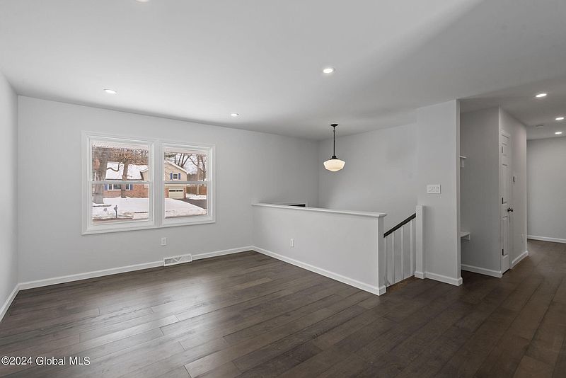 4th image of 23 Quevic Drive