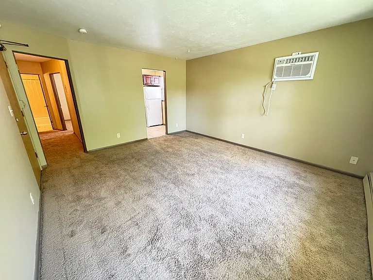 1930 Washington St #5 — Photo 6