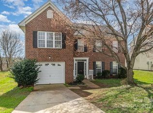 2108 Ballingarry Dr, Statesville, NC 28625