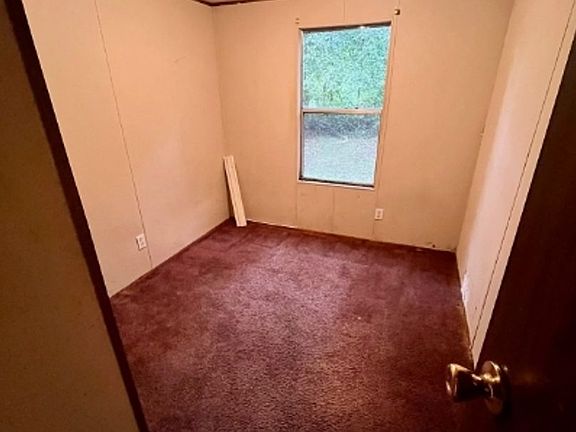 4th image of 3785 Arnall Dr #4