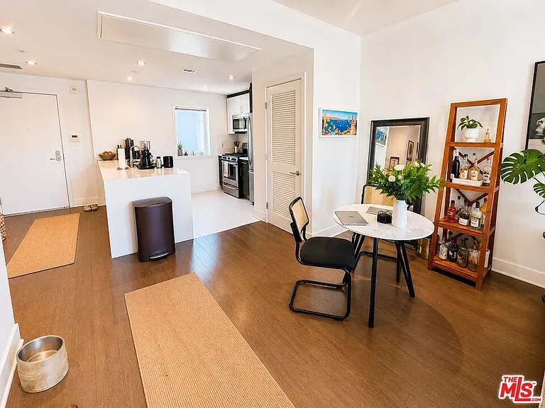7857 W Manchester Ave #Penthouse 6 — Photo 12