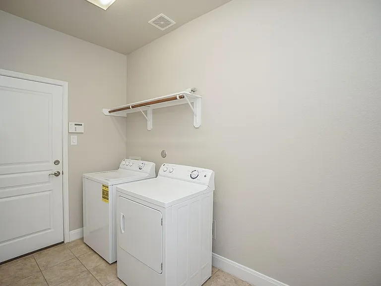 28515 Pleasant Forest Dr — Photo 28