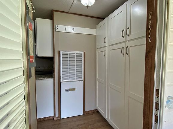 5th image of 112 Hagood Cir