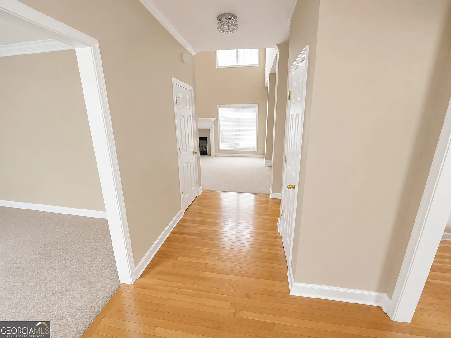 4 bed, 2.5 bath, 4288 sqft, $2,850 — Photo 3