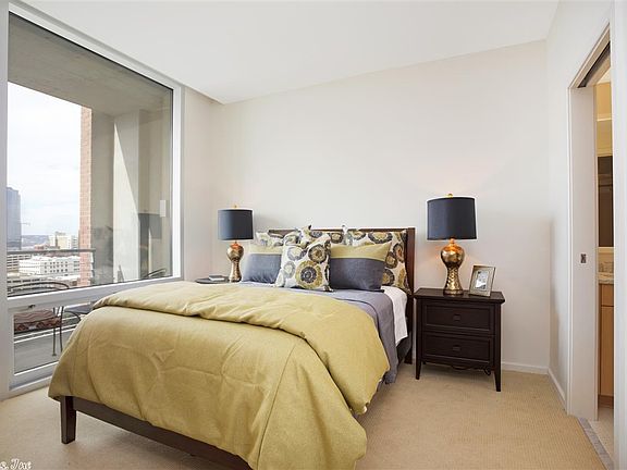 4th image of 315 Rock St APT 1408