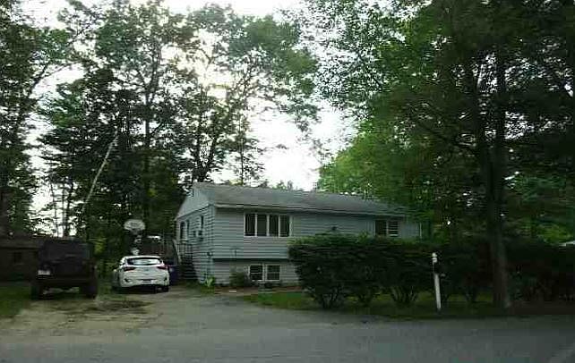 2nd image of 42 Dogwood Rd