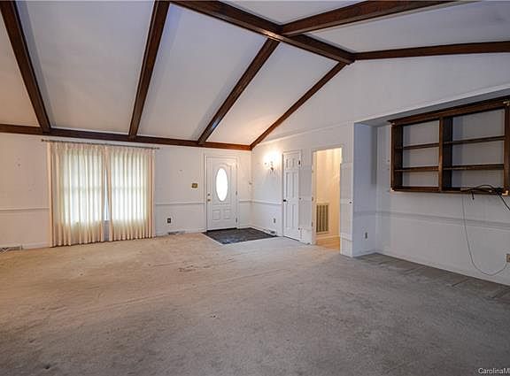 4th image of 5000 Craigwood Dr #9