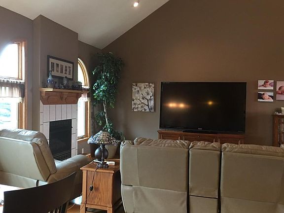 5th image of 7511 Rooses Ln