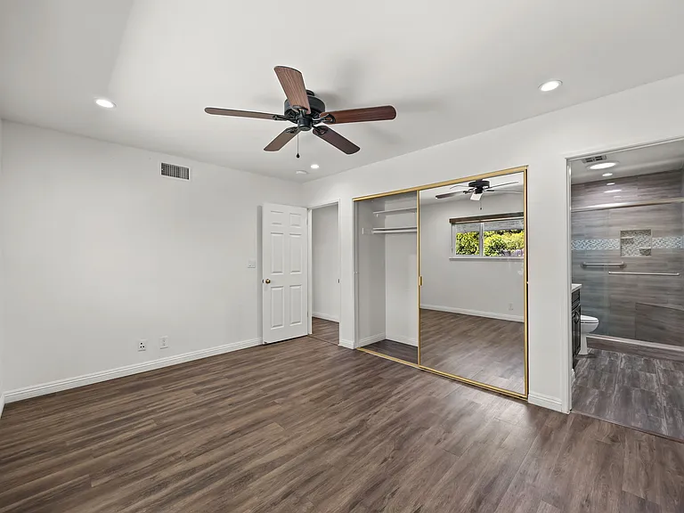 5892 Oak Meadow Dr — Photo 38