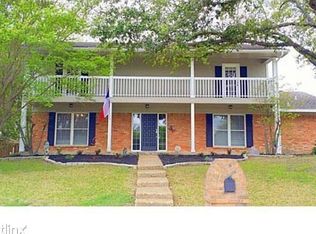 2011 Lakeshore Dr, Rockwall, TX 75087