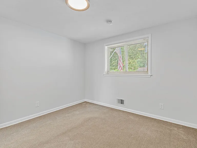 5139 Jellison St — Photo 17