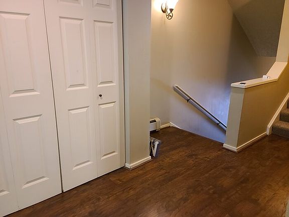 4th image of 264 Stone Creek Dr