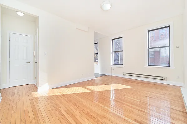 Rented by Living New York | media 9