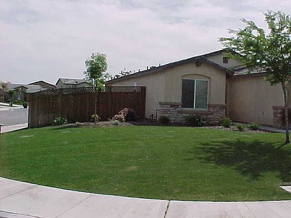 Corner lot