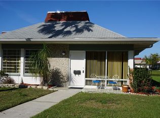 4328 Tahitian Gardens Cir APT D, Holiday, FL 34691