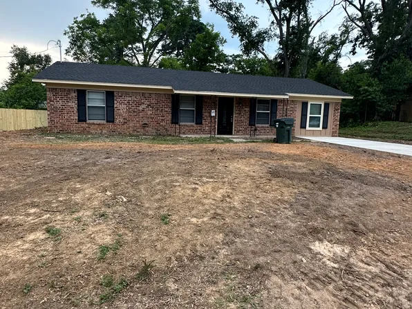 1906 Guinn Dr, Tyler, TX 75701