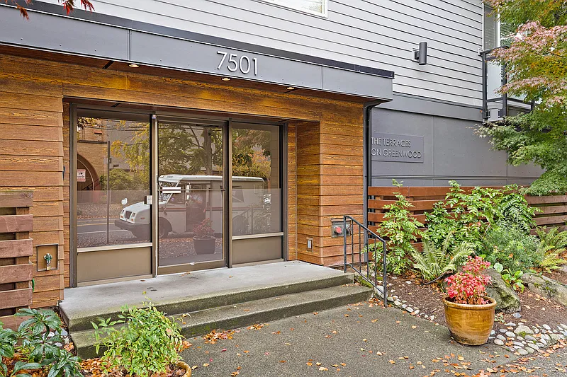 1 bed, 1.0 bath, 636 sqft, $2,100 — Photo 3