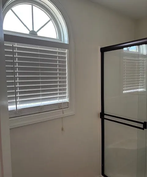 5972 N London Ave — Photo 10