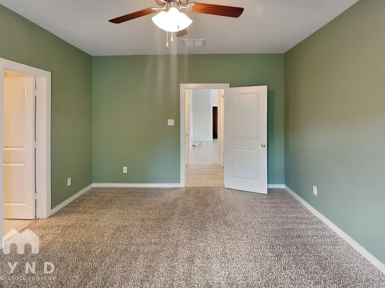 6910 Spring Vale Dr — Photo 9