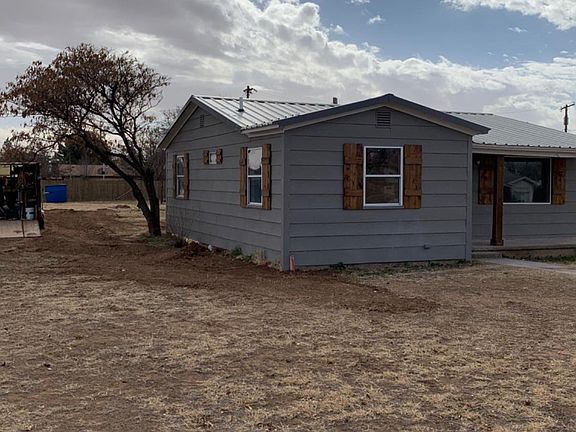 2nd image of 420 Hicks Pl