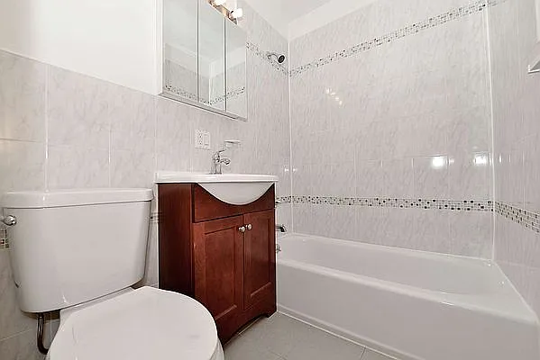 Rented by J Misrahi Realty Corp | media 5