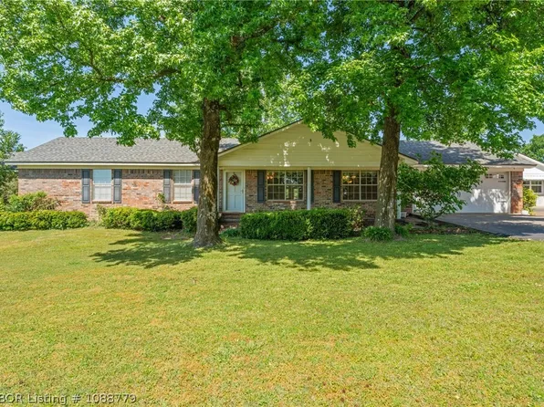 217 S Hester Cut Rd, Greenwood, AR 72936