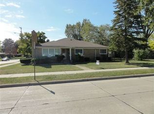 14125 Oak Park Blvd, Oak Park, MI 48237