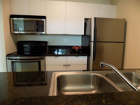 4th image of 1530 Brickell Ave #B312