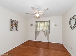 207 S Palm Ave, Indialantic, FL 32903