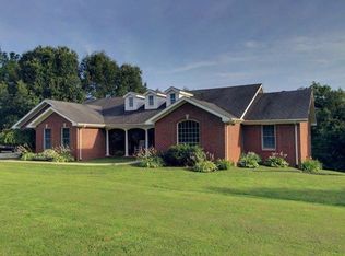825 Ray Rd, Lewisport, KY 42351