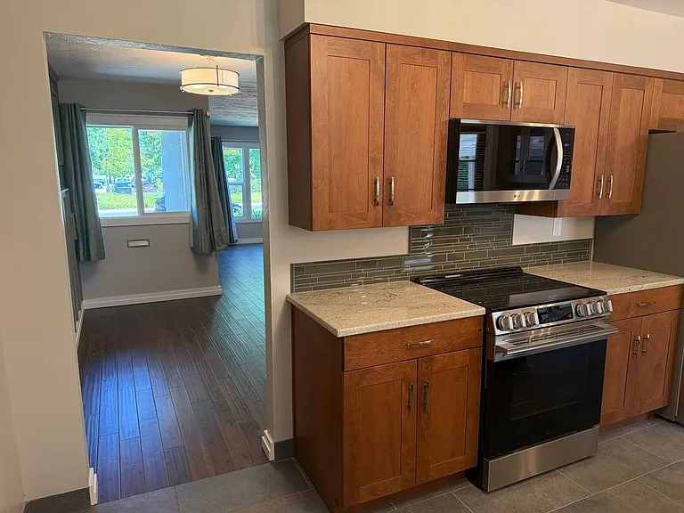 1331 G St — Photo 10