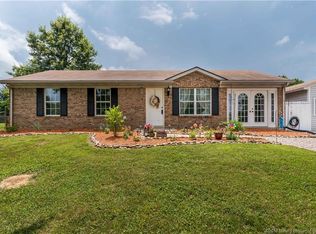 10125 Bear Creek Rd, Pekin, IN 47165