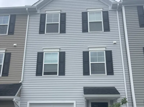 109 Kuechler Ct, Reading, PA 19606