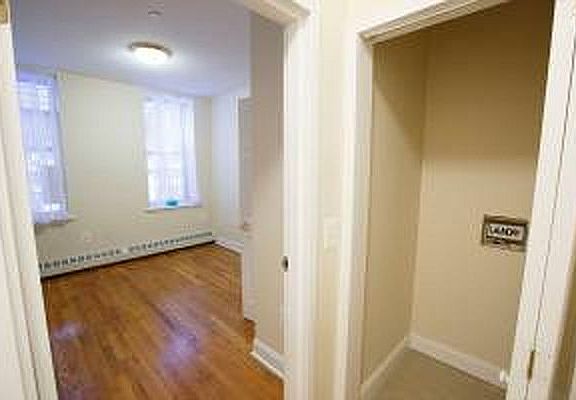 5th image of 1801 Adam C Powell Blvd #D1