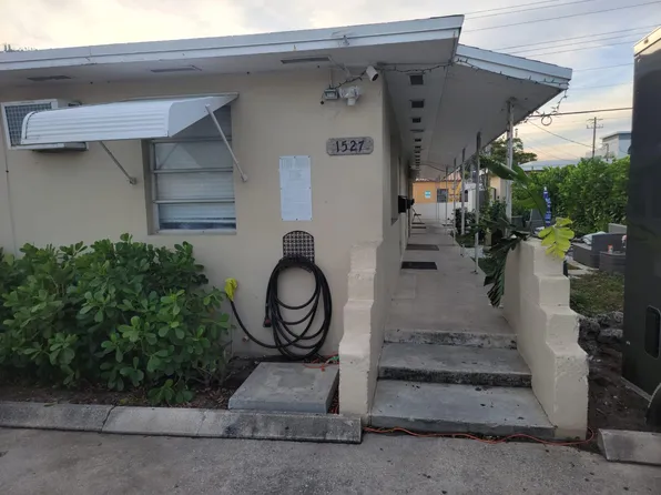 1527 N J Street, Lake Worth Beach, FL 33460